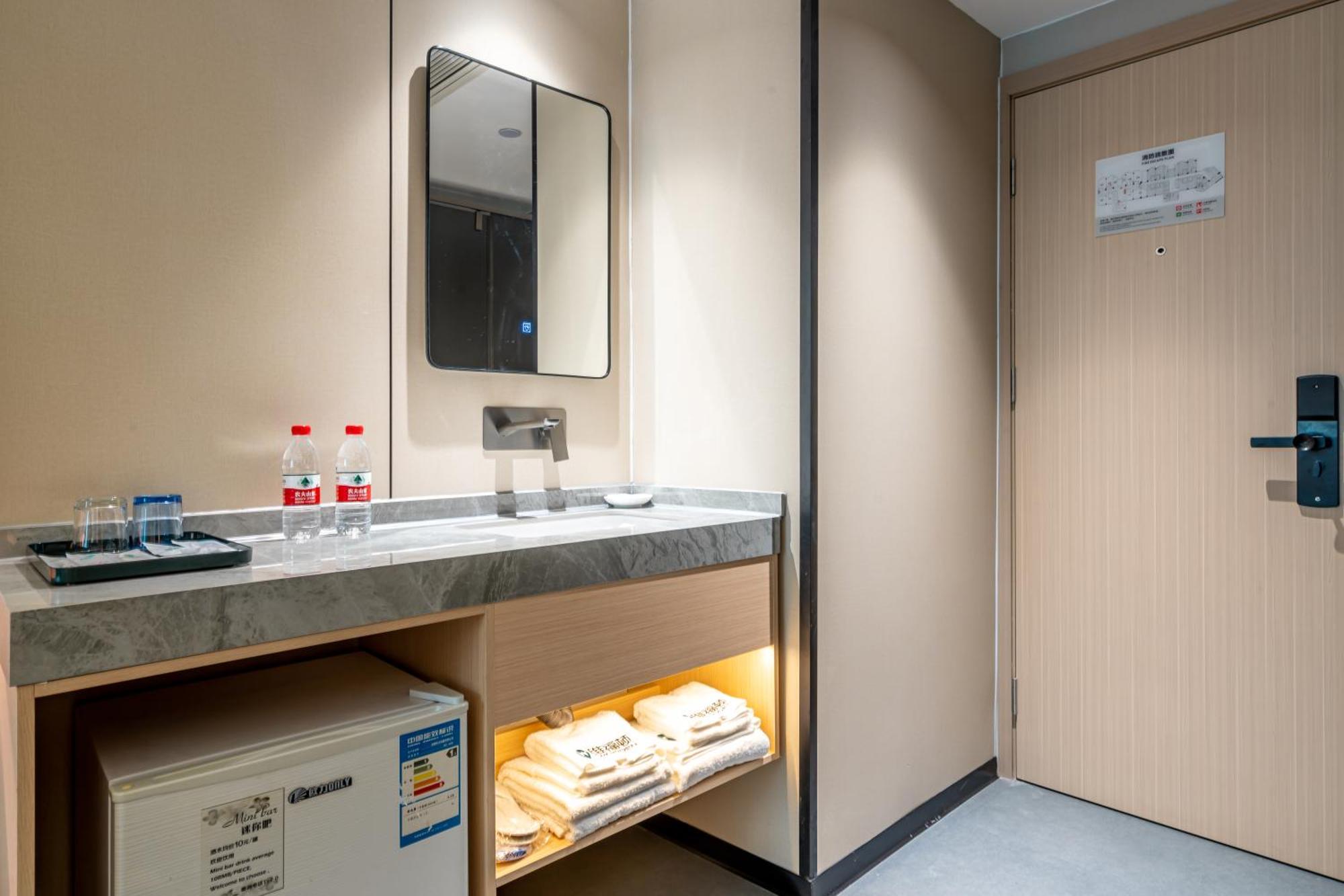 Waifiden Hotel -Former Tokai Hotel - Xiaobei Metro Station - During The Canton Fair, There Will Be Shuttle Buses For Transportation Back And Forth Buitenkant foto