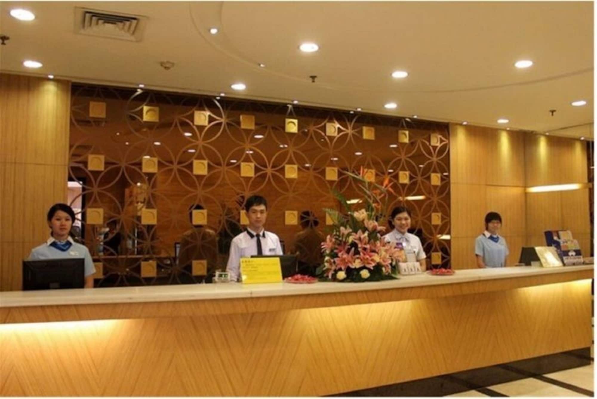Waifiden Hotel -Former Tokai Hotel - Xiaobei Metro Station - During The Canton Fair, There Will Be Shuttle Buses For Transportation Back And Forth Buitenkant foto